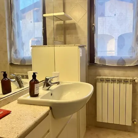 Mont Blanc Dogana Svizzera Apartamento *